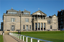 Royal-St-Andrews-club-250