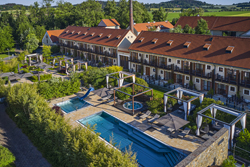 capi-hnizdo-resort-250