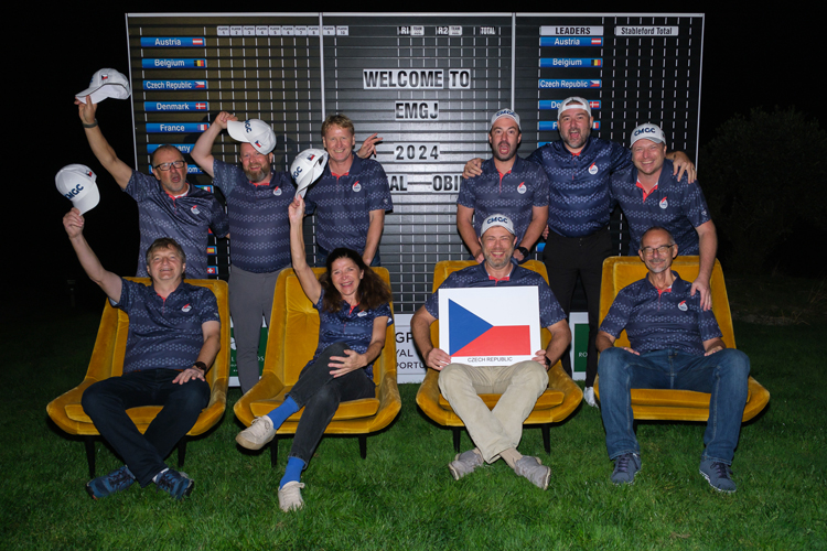 Czech-team-750
