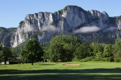 Kam v létě na golf? K rakouským velkým jezerům!