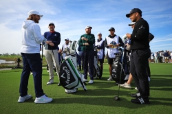 Hvězdná skins game bavila. Schauffele hrál za nulu, Bradley se pomstil za Ryder Cup