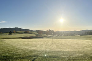 Golf na Slapech? Na zeleném a přátelském hřišti