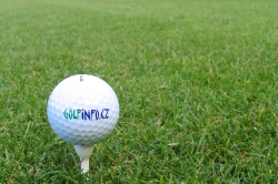 Po kolika odehraných jamkách, nebo kolech bychom měli vyměnit golfový míček?